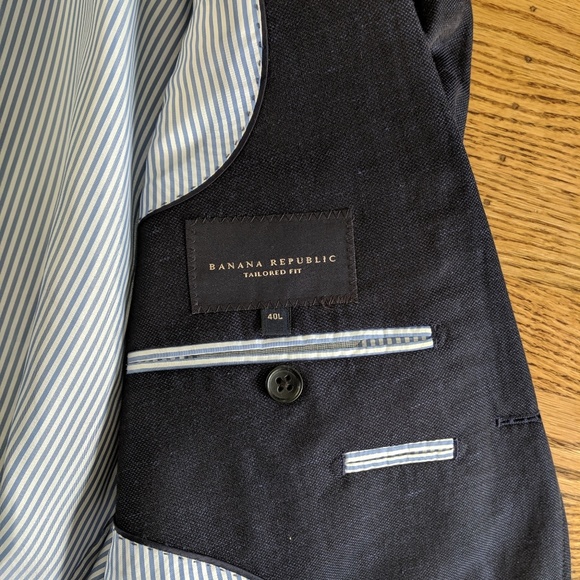 Banana Republic Men's Navy Blazer - 40L - Picture 4 of 5